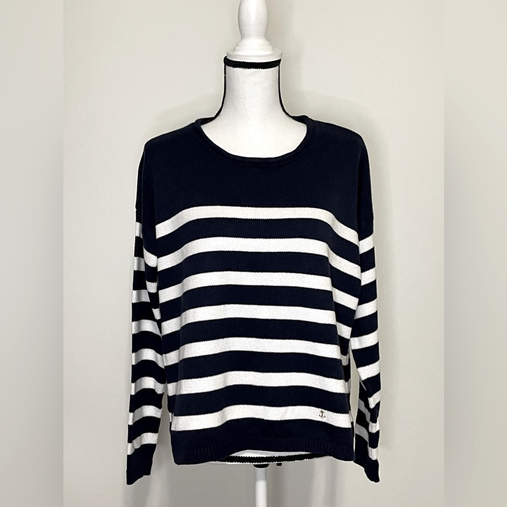 Ostin Women’s Sweatshirt